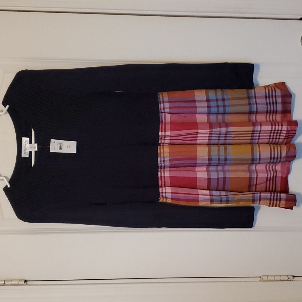 Motherhood Maternity Navy Plaid Sweater